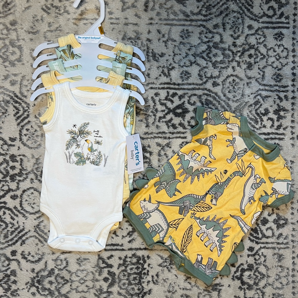 Carter’s Newborn Summer Onesies NWT